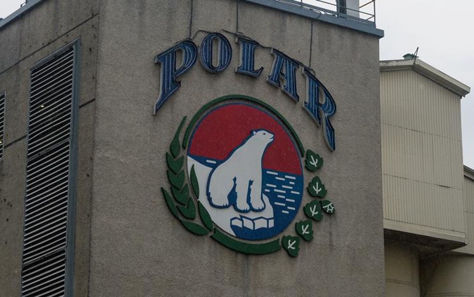 Fábrica da  Polar: empresa se propôs a comprar dólar  34 vezes mais caro que o câmbio oficial,  mas governo venezuelano não deixou. | Federico Parra/AFP