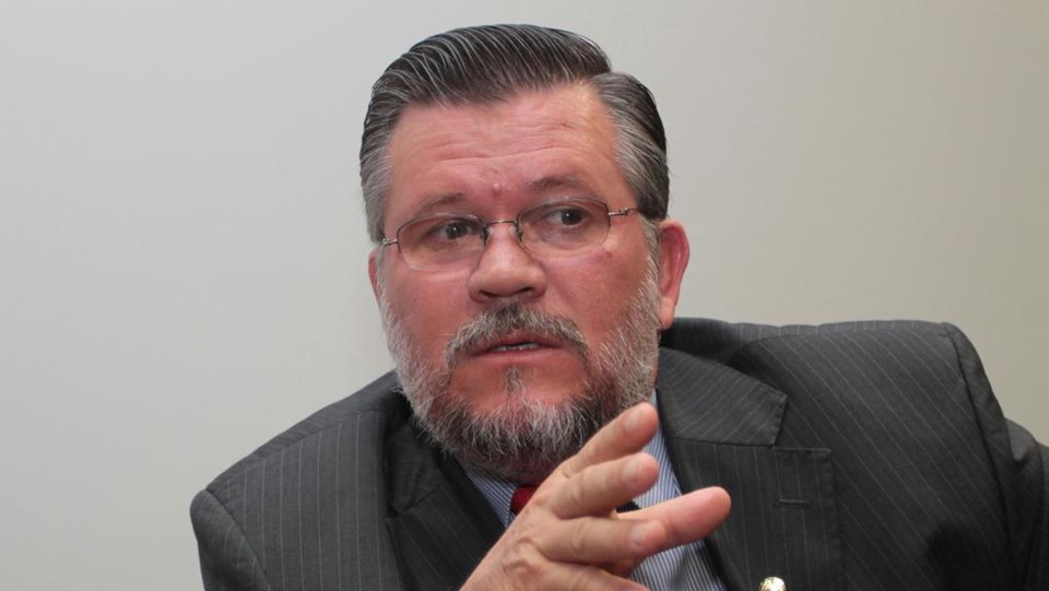Assis de Couto (PDT) vai votar contra o impeachment de Dilma Rousseff. | Wenderson Araujo/
