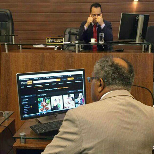 Assessoria do parlamentar catarinense disse se tratar de um vírus. | Reprodução/Facebook