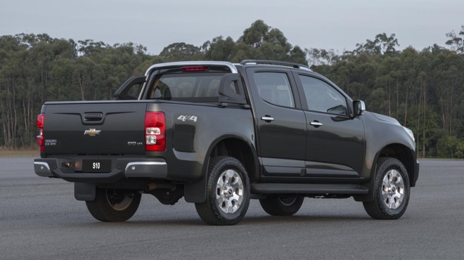 Chevrolet S10 anterior |