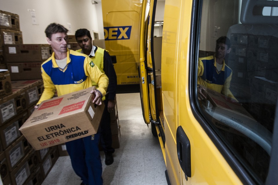 Trabalhadores dos Correios terão de recolher mais para o fundo de pensão do órgão. | Andre Rodrigues/Gazeta do Povo
