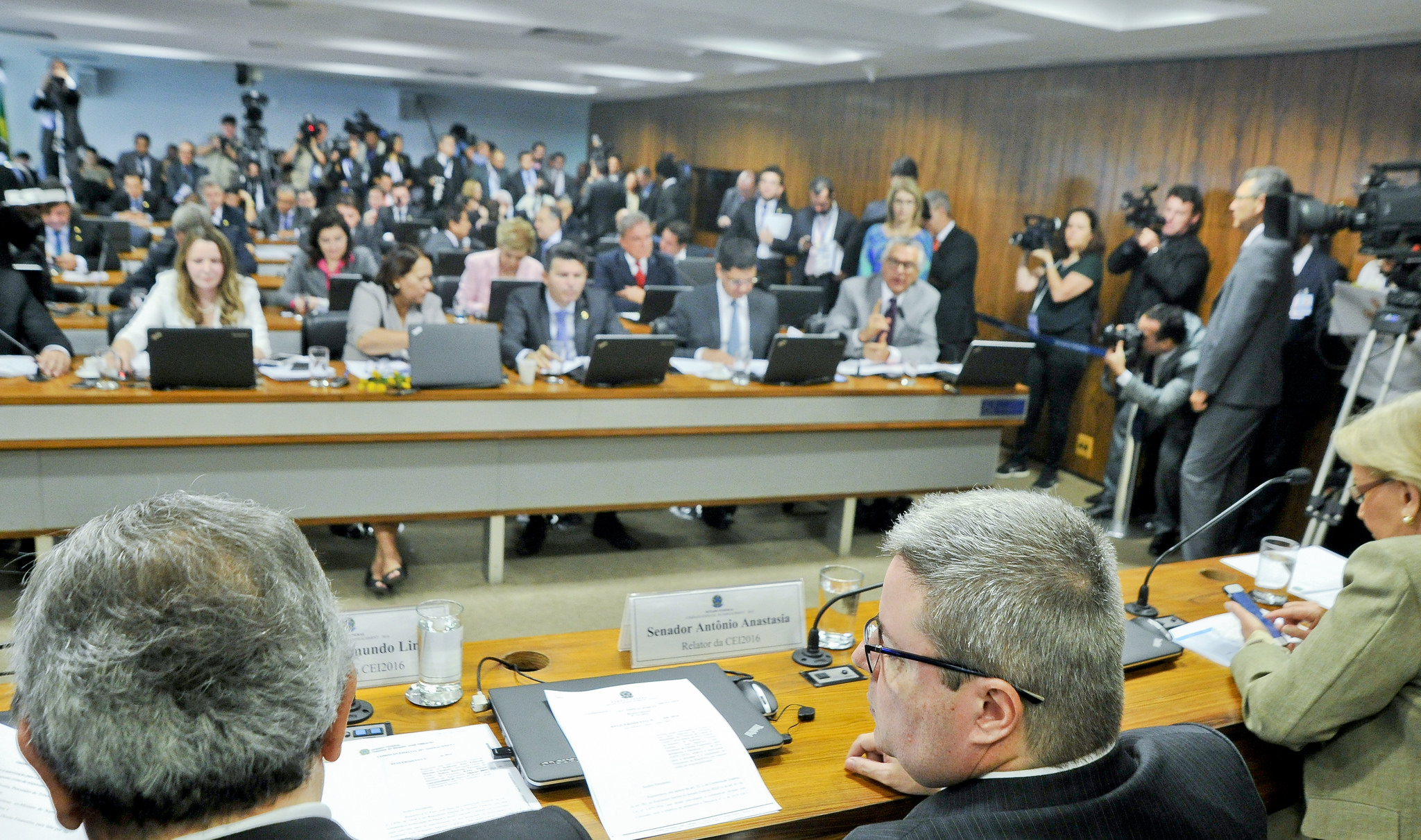 Senadores participam da segunda reunião da comissão do impeachment: agenda dos especialistas que serão ouvidos já está definida | Geraldo Magela/Agência Senado