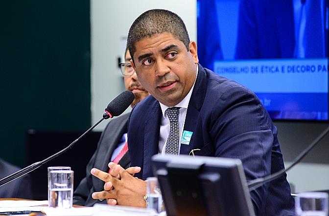 Leonardo Meirelles durante depoimento no Conselho de Ética da Câmara. | Nilson Bastian / Câmara dos Deputados