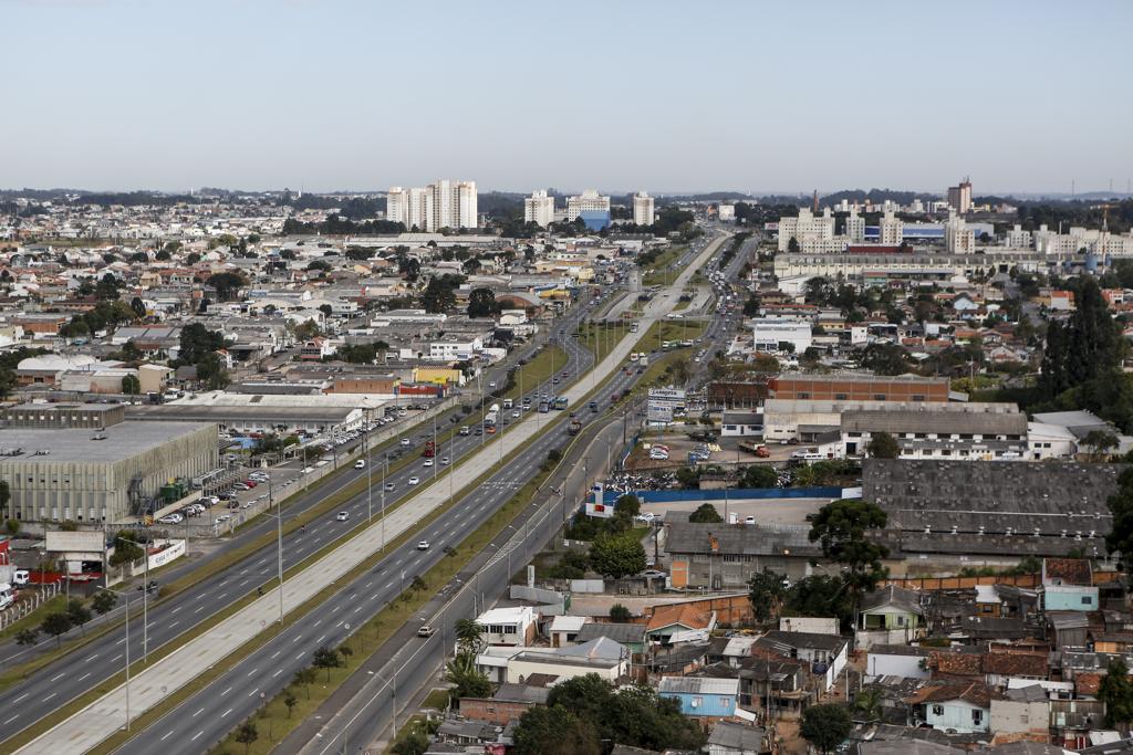 Linha Verde é apontada como a primeira da fila para ganhar nova opção de mobilidade elétrica na cidade | Henry Milleo/Gazeta do Povo
