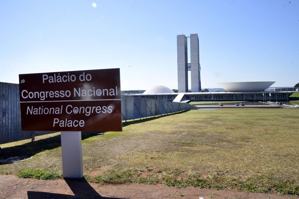 Congresso tenta acelerar discursos para que a sessão de votação não seja muito tarde no domingo. | /Lula Marques/Agência PT