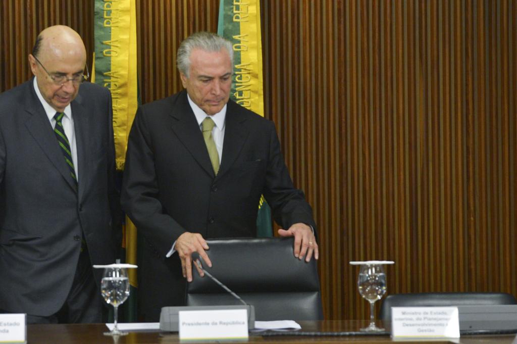 Na visão do governo, a retomada da venda de terras para estrangeiros poderá aumentar a atratividade de investimentos estrangeiros em concessões de logística no país | Marcos Corrêa/PR