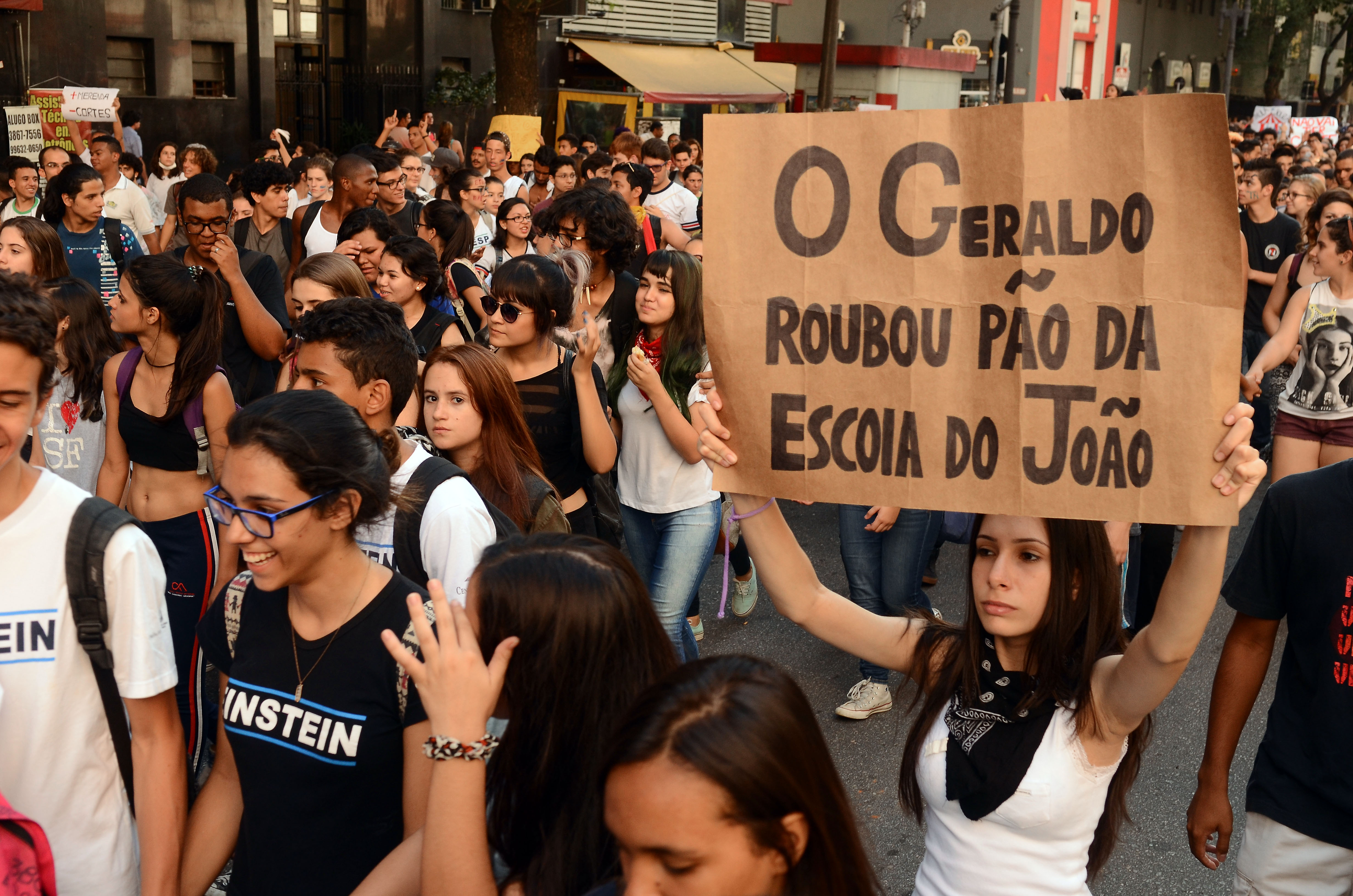 Foto de abril mostra mobilização de alunos paulistas: polícia desocupou três prédios sem autorização da justiça | Rovena Rosa/Agência Brasil