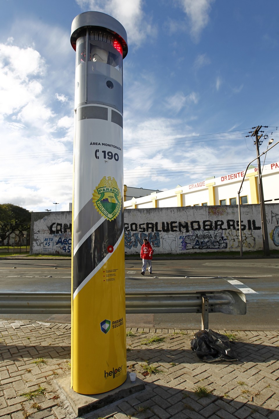 Equipamento resiste até a tiro de calibre ponto 40 | Antônio More/Gazeta do Povo