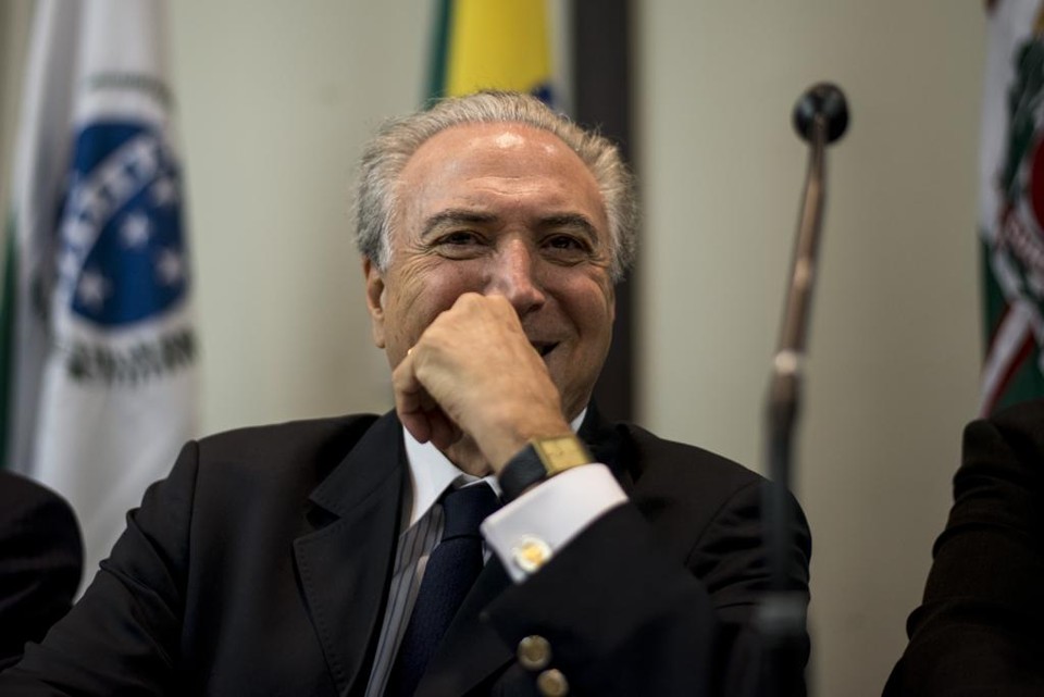 Eventual governo de Michel Temer vai repetir figurinhas carimbadas do poder. Seu partido, o PMDB, sempre esteve ao lado do governo federal, de FHC a Dilma | Henry Milleo/Gazeta do Povo