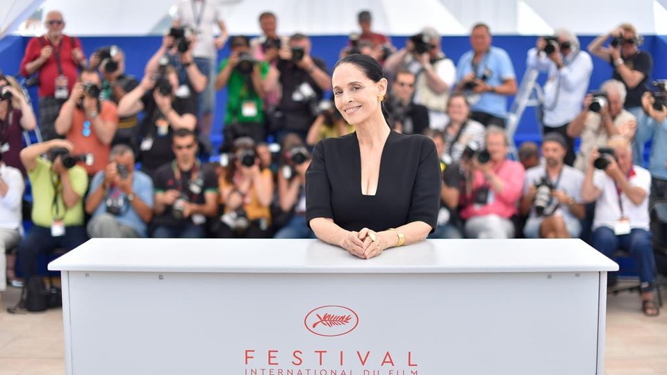 A atriz Sonia Braga: destaque em Cannes | LOIC VENANCE/AFP