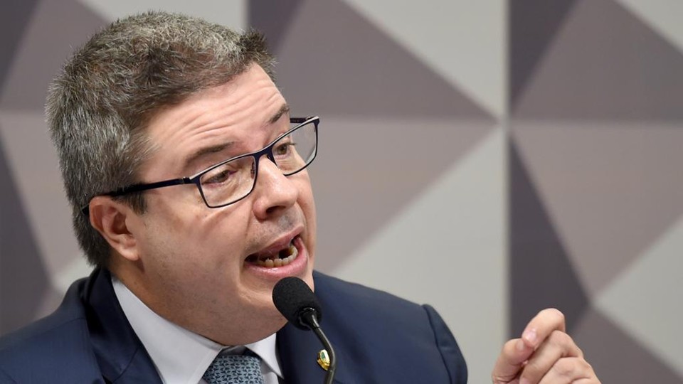 Antonio Anastasia apresentou relatório na comissão do impeachment no Senado. | Evaristo Sá/AFP