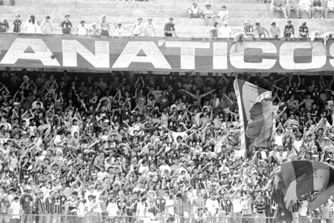 Festa da torcida atleticana em mais um Atletiba no Couto Pereira. Data não definida. | Arquivo/Gazeta do Povo