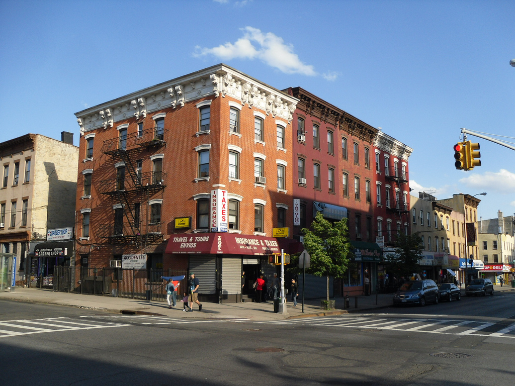 Brooklyn, em 2010.  Pesquisa indica que, em uma década e meia, esse e outros 14 bairros/regiões de Nova York sofreram o fenômeno da gentrificação. | Doug Kerr/Creative Commons