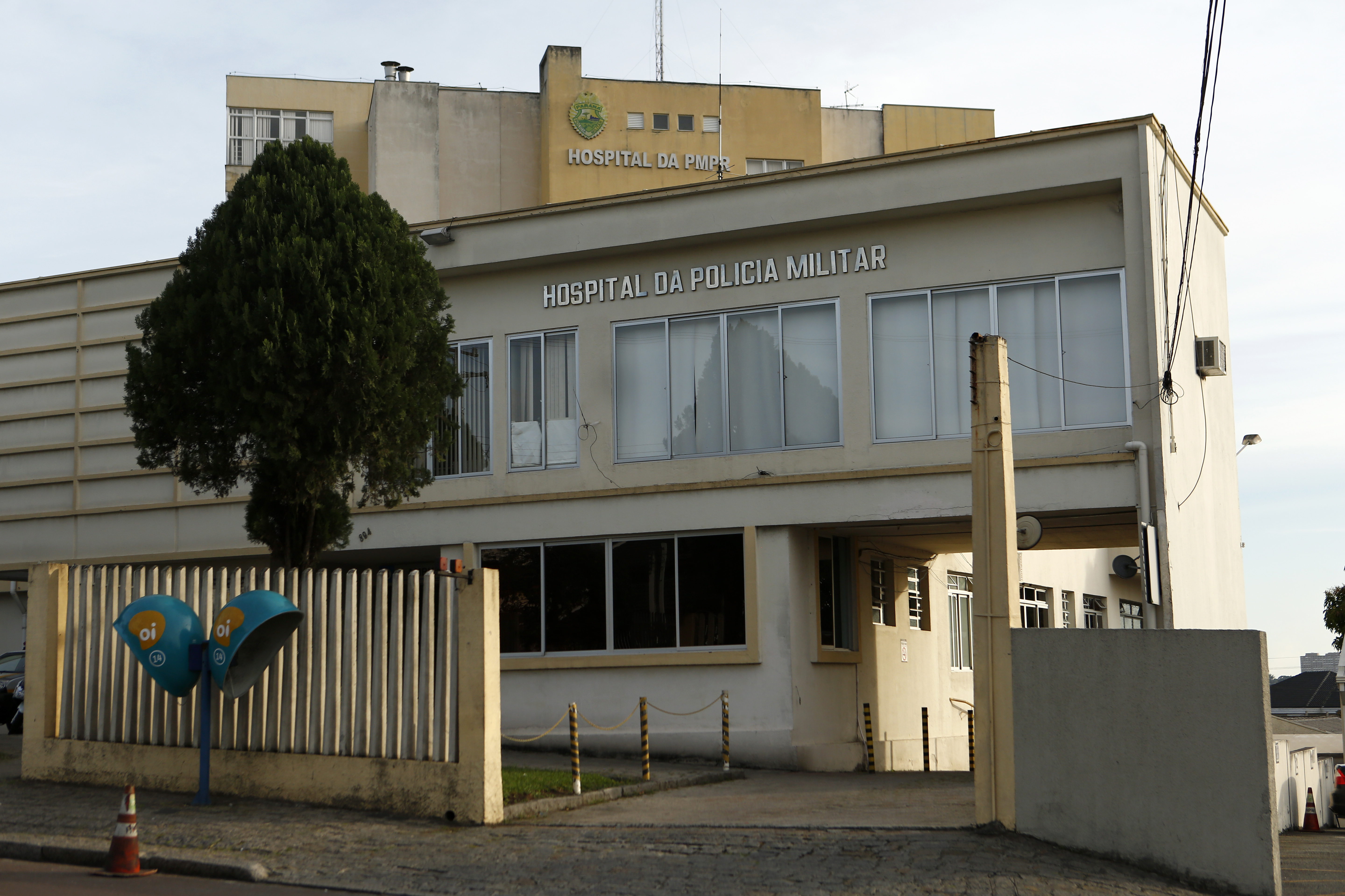 Fachada do Hospital da PM: orientação é procurar a instituição. | Marcelo Andrade/Gazeta do Povo