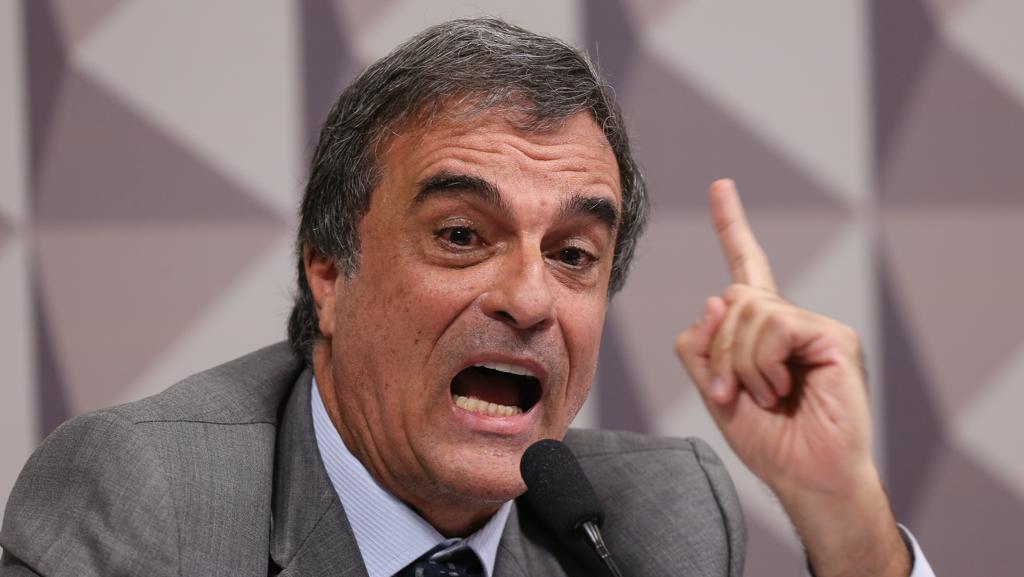 José Eduardo Cardozo defende que houve “notório desvio de poder” na decisão de Eduardo Cunha de aceitar o impeachment. | Lula Marques/Agência PT