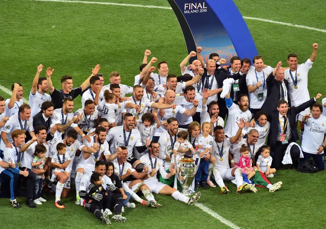 Festa dos jogadores do Real com a taça. | GIUSEPPE CACACE/AFP