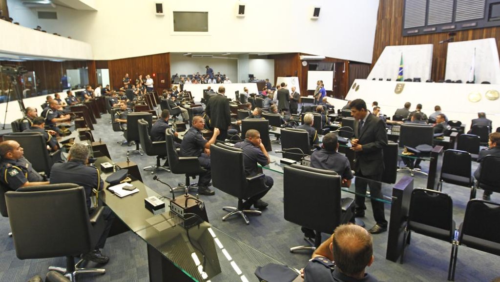 Até agora, pedido de instalação da CPI da Receita Estadual recebeu 16 assinaturas.