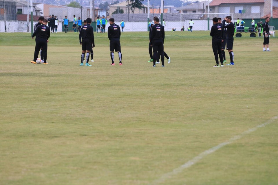 Jogadores do Coritiba durante treino desta terça (3). | Ivonaldo Alexandre/Gazeta do Povo