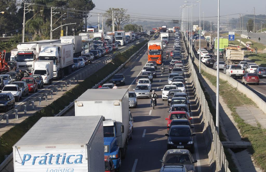 Foto de arquivo mostra Contorno Leste depois de acidente | Aniele Nascimento/Gazeta do Povo / Arquivo