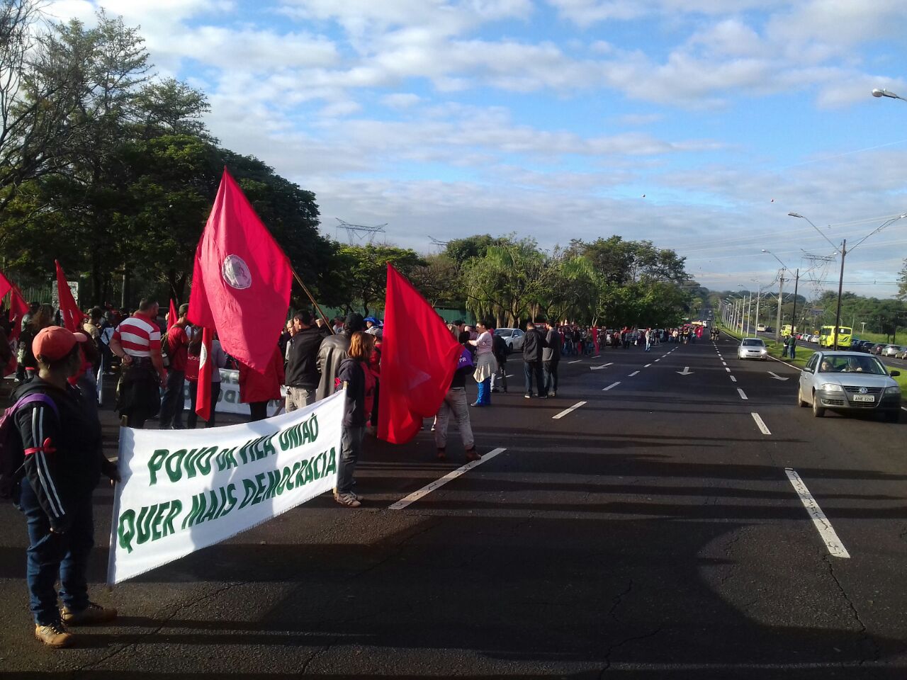 Protesto em Foz do Iguaçu reúne cerca de 250 pessoas | PRF/Divulgação