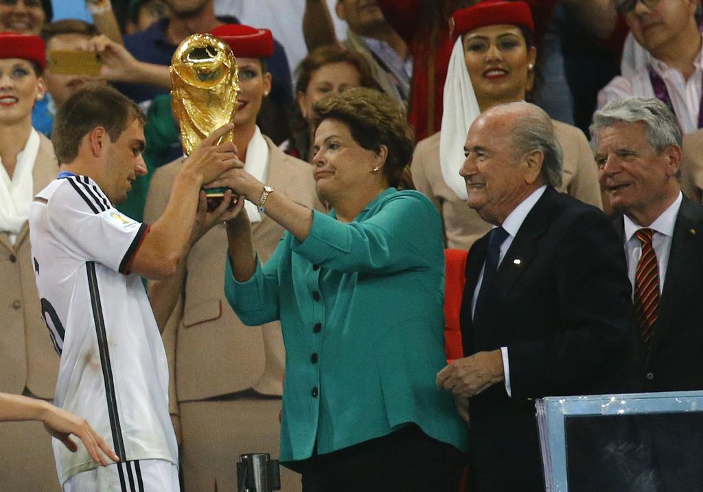 Dilma foi vaiada pelo público na abertura e na final da Copa do Mundo, vencida pela Alemanha. | Kai Pfaffenbach /Reuters/Folhapress