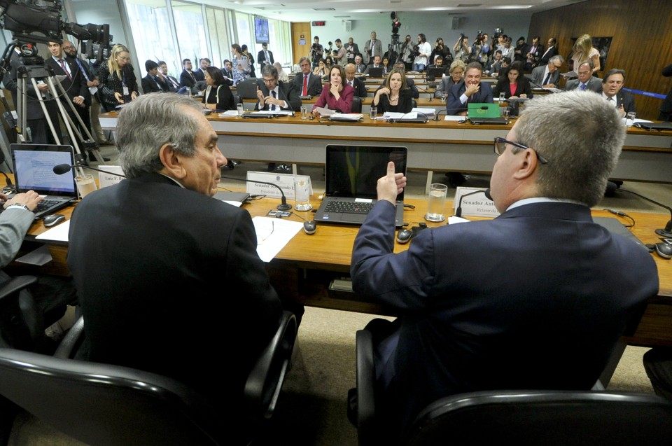 Sessão da comissão do impeachment no Senado definiu uma agenda preliminar do andamento do processo de cassação de Dilma. | Geraldo Magela/Fotos Públicas/Agência Senado