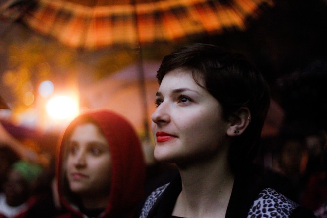 Cerca de 400 pessoas participaram do ato, mesmo com frio de 13°C em Curitiba/ | Daniel Castellano/Gazeta do Povo