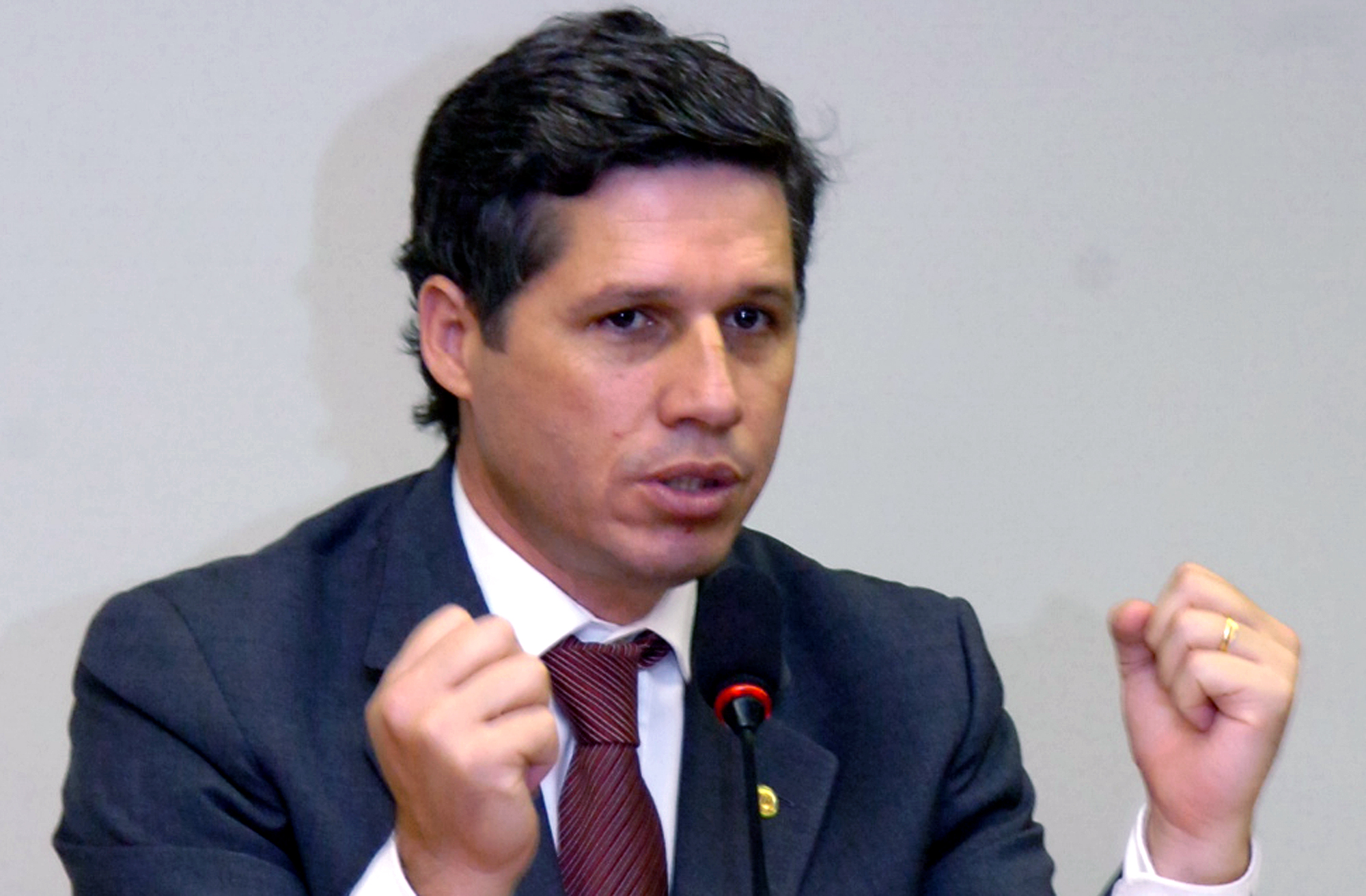 O deputado petista Paulo Teixeira: “Ele (Cunha) deveria ter saído há muito tempo e não deveria ter presidido o processo de impeachment, já que o fez motivado por vingança”. | Sonia Baiacchi/Agência Câmara