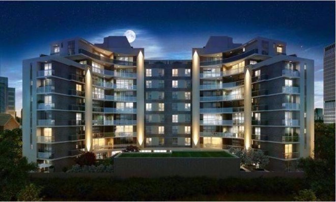 R$ 1.000.000: localizado a 200 m da Praça da Ucrânia, no Bigorrilho, o apartamento tem 165 m² de área, com três dormitórios e quatro vagas de garagem. A unidade conta com piso em porcelanato, exceto nos quartos e na circulação íntima, cubas de apoio com torneira monocomando, tampos e detalhes em mármore crema marfil, soleiras internas e externas em mármore, infraestrutura para ar-condicionado split e lareira a lenha. | Divulgação/Olympian Negócios Imobiliários