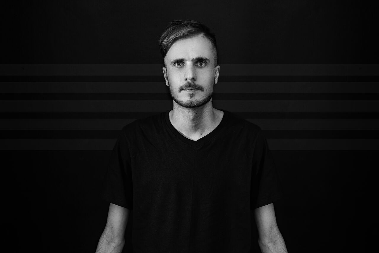 No  sábado (28), o Club Vibe recebe o DJ Gromma durante a celebração dos 10 anos do selo TechGrooves | /Divulgação