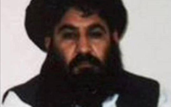 Foto veiculada pelo grupo talibã do Afeganistão em 2015 mostra o mulá Akhtar Mansour, atacado pelos EUA neste sábado (21). | Reprodução/AFP
