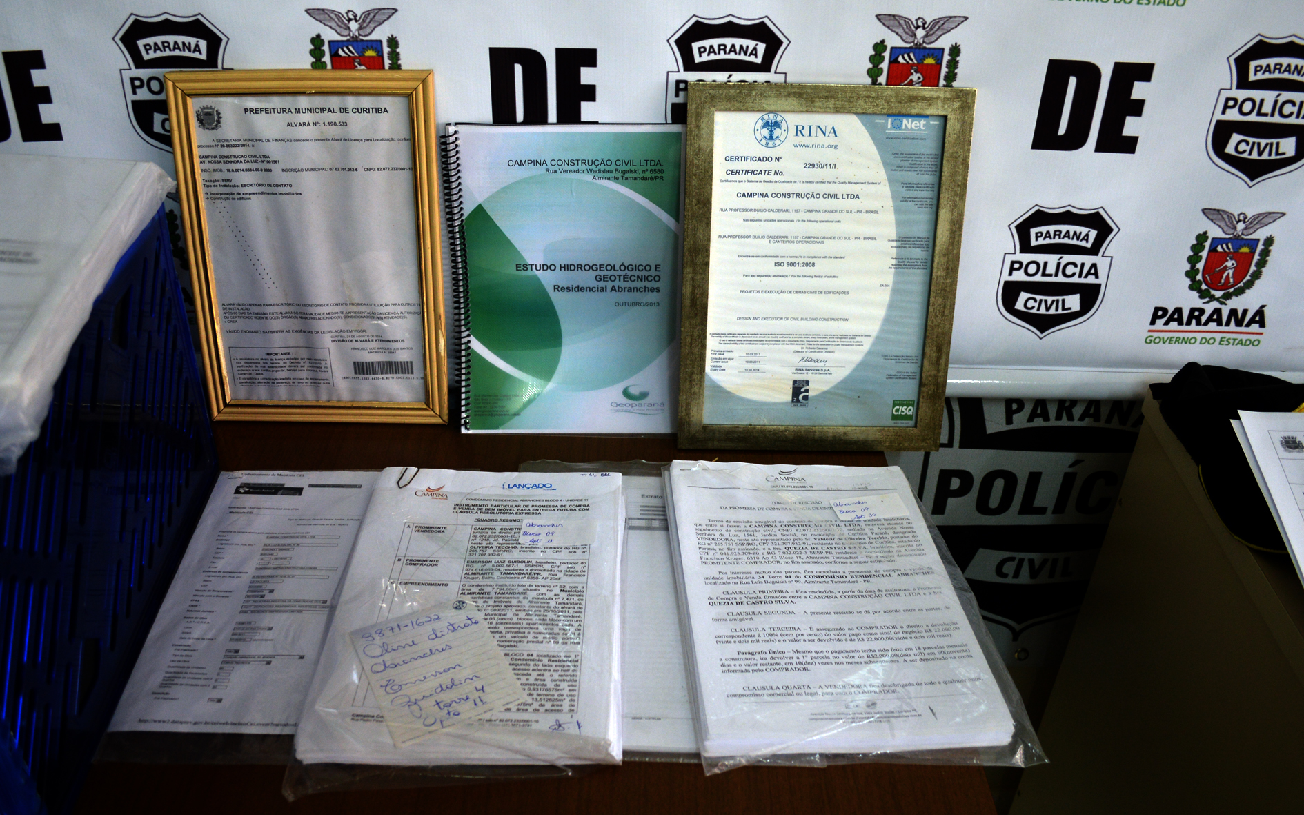Documentos apreendidos durante a operação | Osvaldo Ribeiro/Sesp/ Divulgação