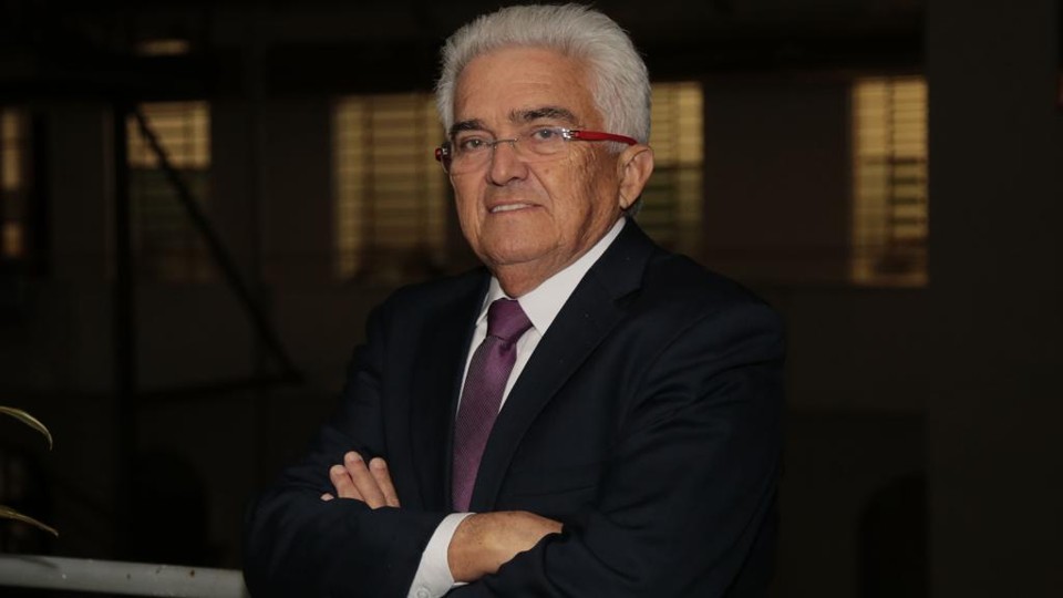Para Velloso, o caminho para a saída da recessão começa por “desenferrujar” os canais de exportação da indústria | Pedro Serapio/Gazeta do Povo