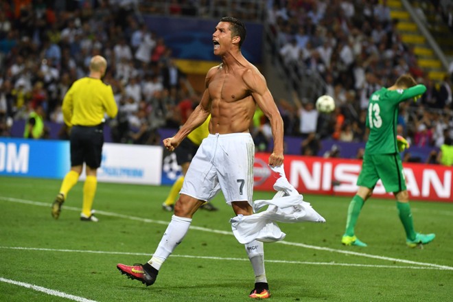 Cristiano Ronaldo conquista a Europa pela terceira vez na carreira | GERARD JULIEN/AFP