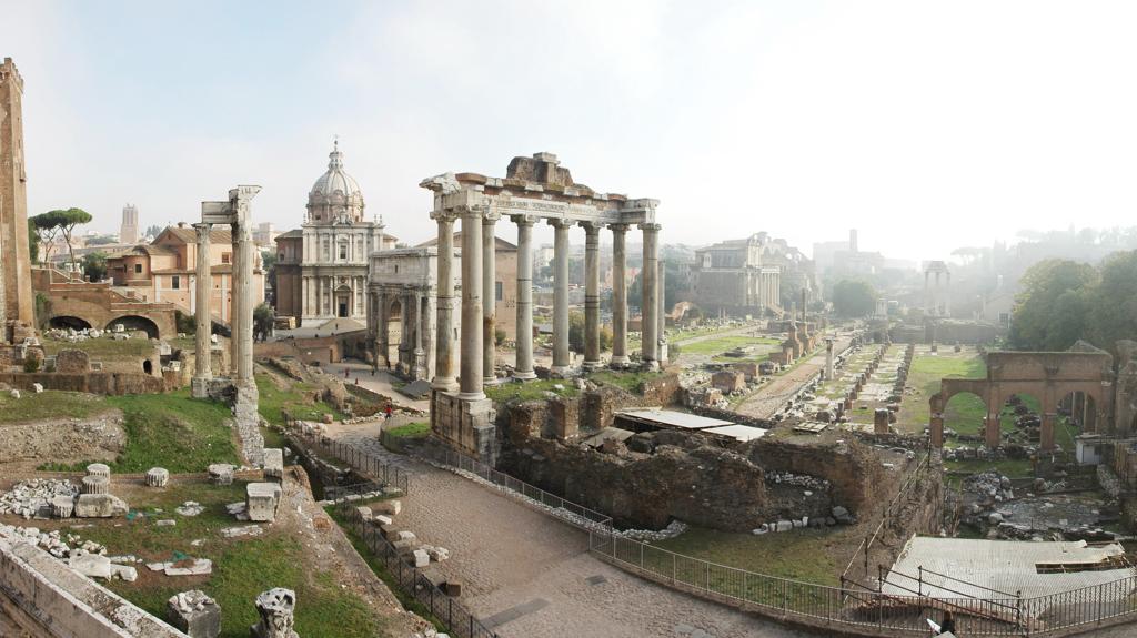 Fórum Romano está entre os monumentos que precisam de reparos ou reformas. | José Ramón Polo López/Wikimedia Commons
