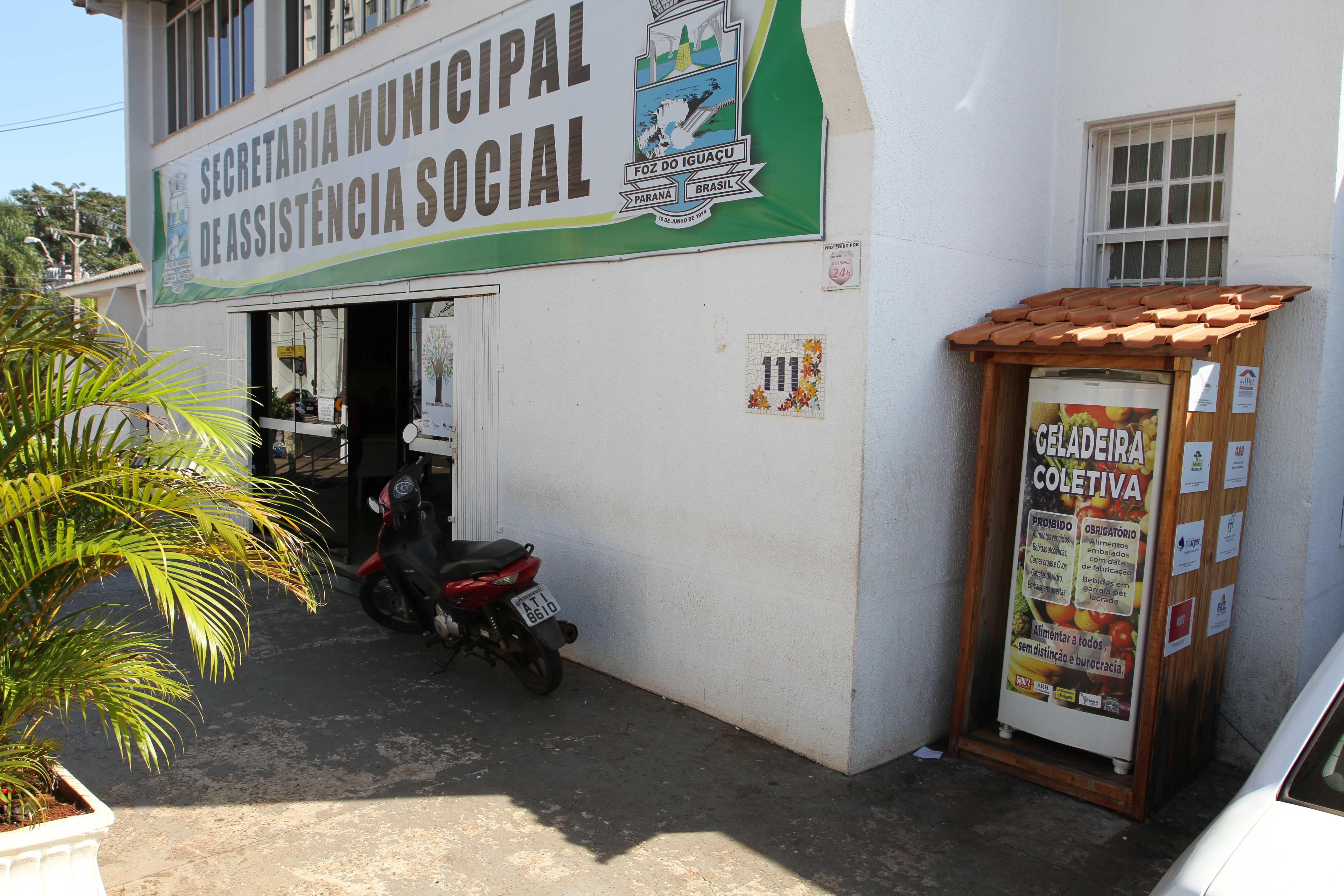 Geladeira coletiva: apoio aos pobres | /Divulgação