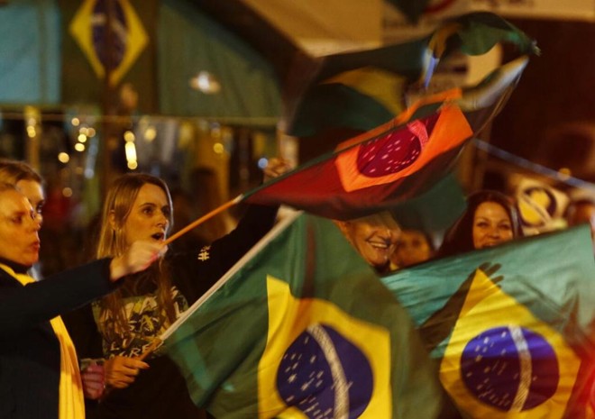 Manifestação a favor do impeachment de Dilma Rousseff em Curitiba. | Hugo HaradaGazeta do Povo
