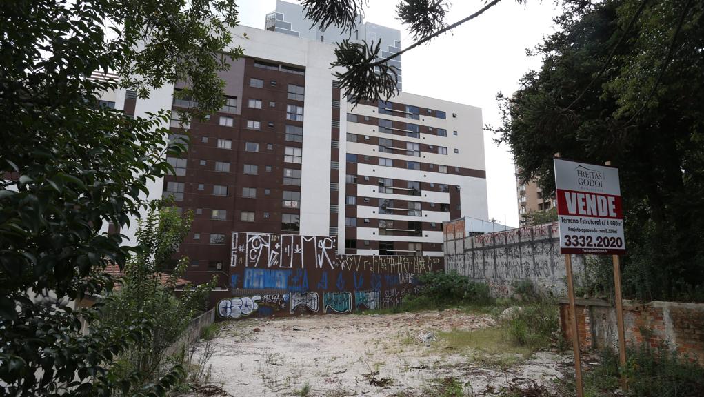Em abril, preço médio do m2 pedido pelos terrenos era de R$ 1,1 mil. | Ivonaldo Alexandre/Gazeta do Povo
