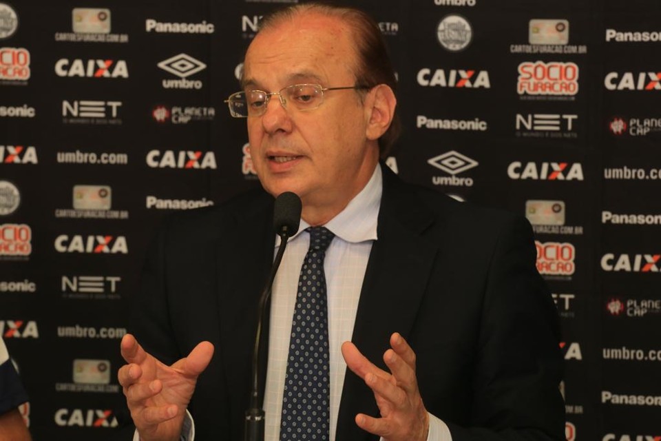 Luiz Sallim Emed  elogiou estrutura do Atlético e garantiu que time jogará próximos estaduais pensando no título | Ivonaldo Alexandre/Gazeta do Povo