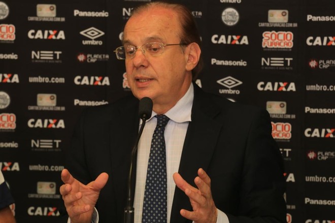 Luiz Sallim Emed elogiou estrutura do Atlético e garantiu que time jogará próximos estaduais pensando no título | Ivonaldo Alexandre/Gazeta do Povo