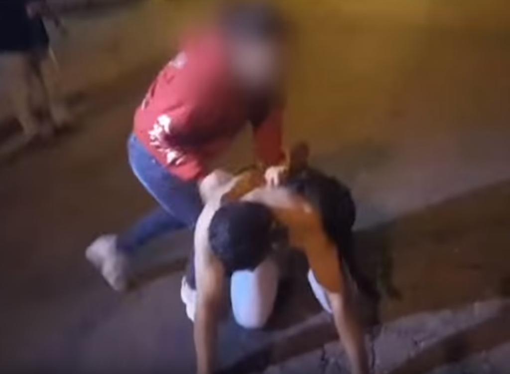 Sem camisa, vereador é agredido por mulher em frente a casa noturna de Curitiba | Reprodução/Programa 190