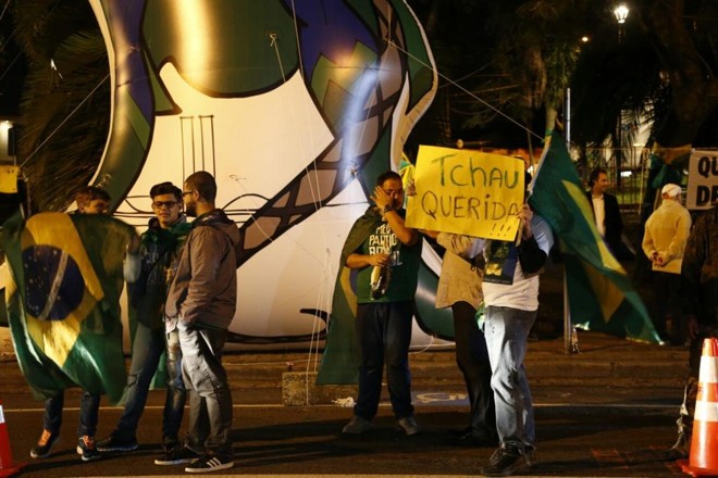 Manifestação a favor do impeachment de Dilma Rousseff em Curitiba. | Hugo HaradaGazeta do Povo