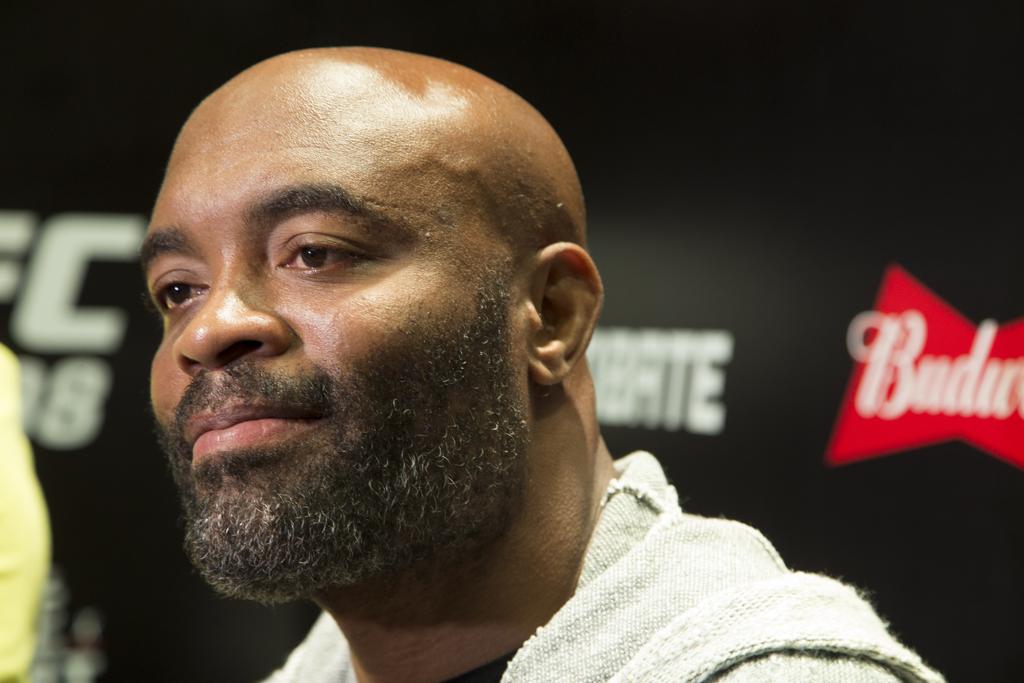 Aos 41 anos, o brasileiro Anderson Silva, mesmo já na parte final da carreira, ainda é um fenômeno nas redes sociais. | Hugo Harada/Gazeta do Povo