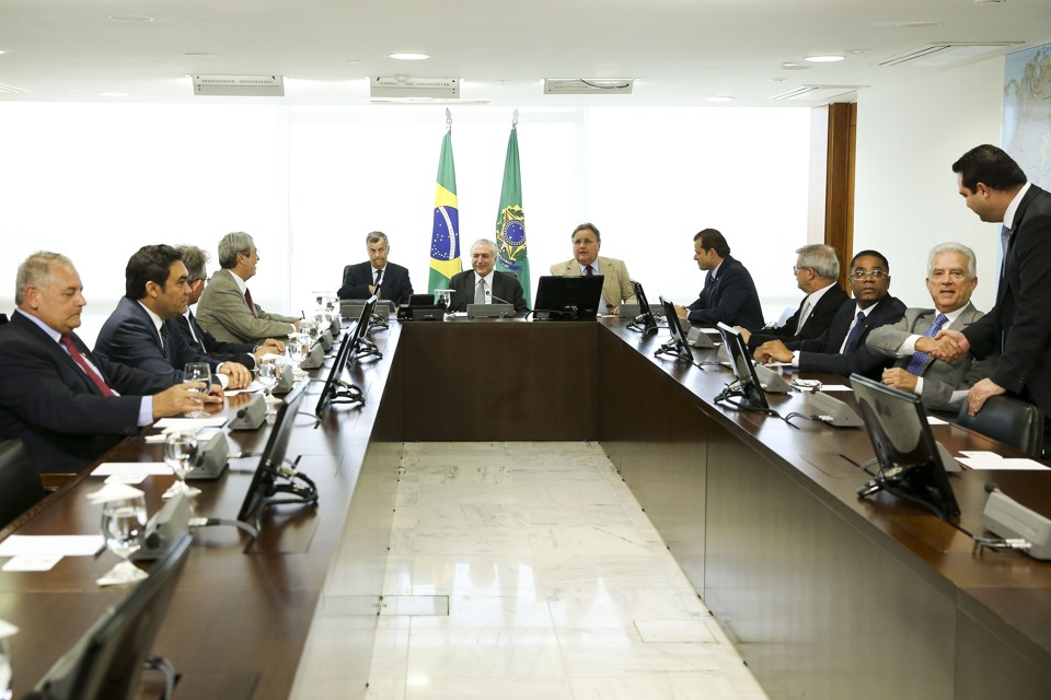 Presidente interino Michel Temer se reuniu com líderes da base nesta terça-feira (17). | Marcelo Camargo/Agência Brasil