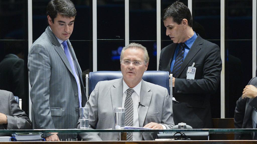 Renan Calheiros ignorou a decisão de Waldir Maranhã de anular o processo de impeachment na Câmara. | Jefferson Rudy/Agência Senado