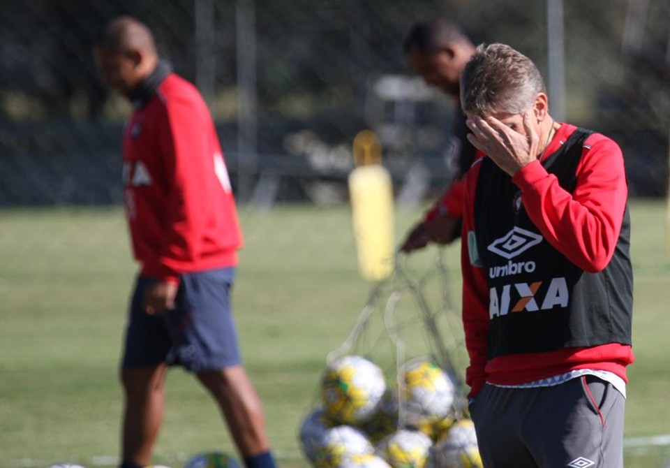 Paulo Autuori cobra Atlético mobilizado na Copa do Brasil. | Aniele Nascimento/Gazeta do Povo