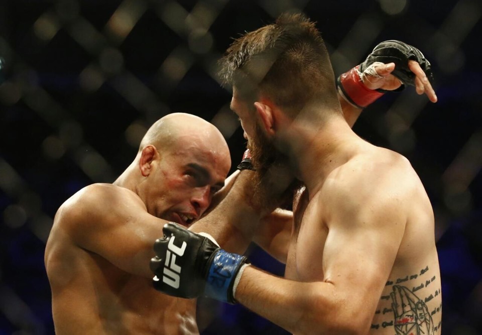 Americano Bryan Barberena  tirou a invencibilidade do lutador mineiro | Hugo Harada/Gazeta do Povo