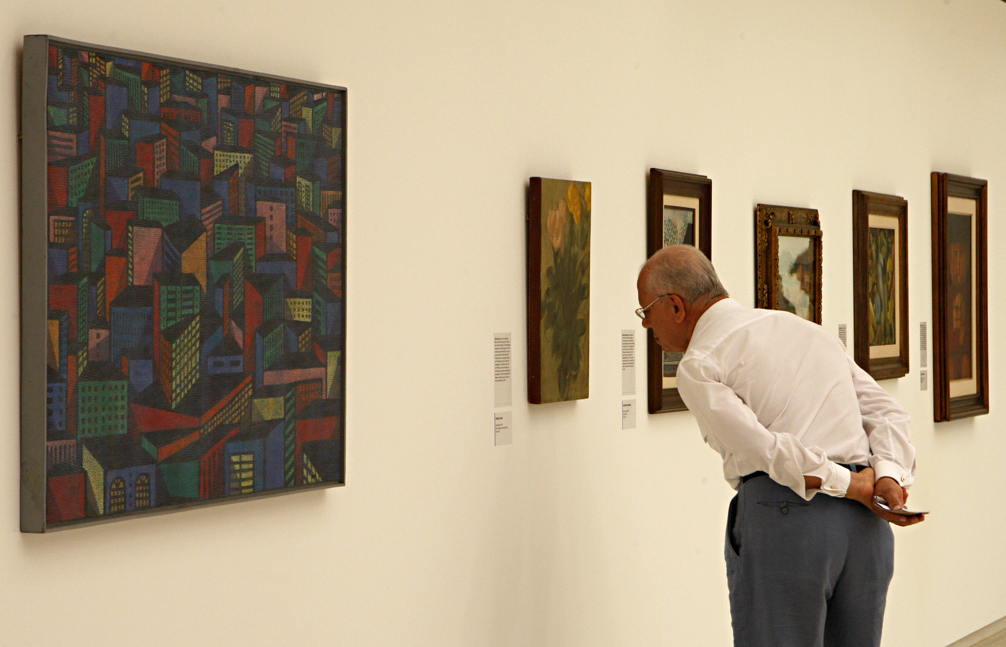 Exposição com quadros apreendidos pela Lava Jato no Museu Oscar Niemeyer: 270 obras de arte recolhidos pela operação | Aniele Nascimento/Gazeta do Povo