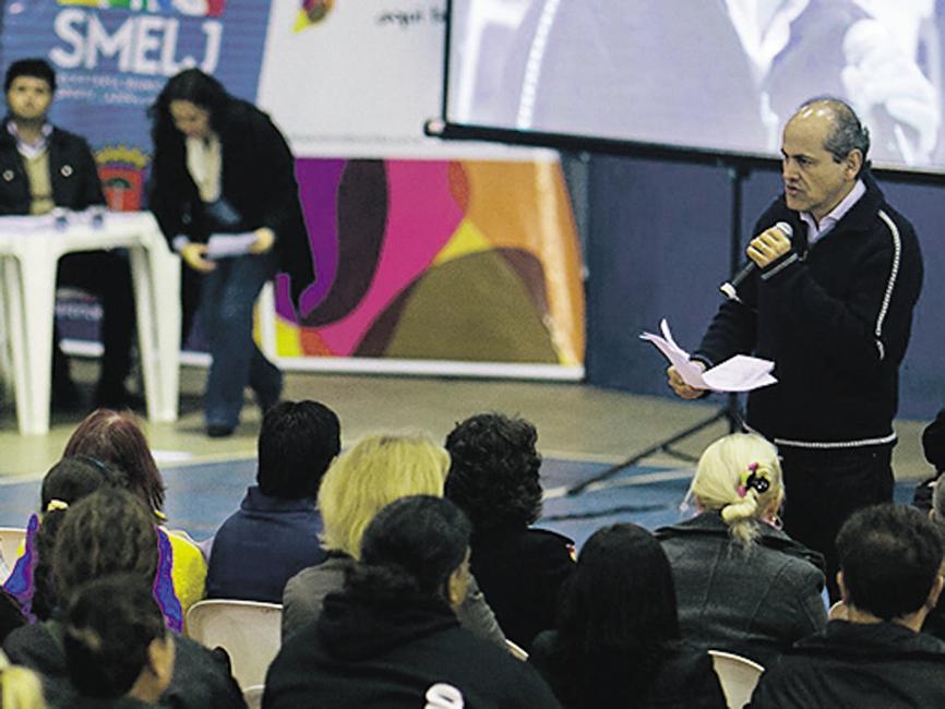 Fruet em audiência popular: 7,3 mil sugestões para a prefeitura. | Murilo Cheli/SMCS