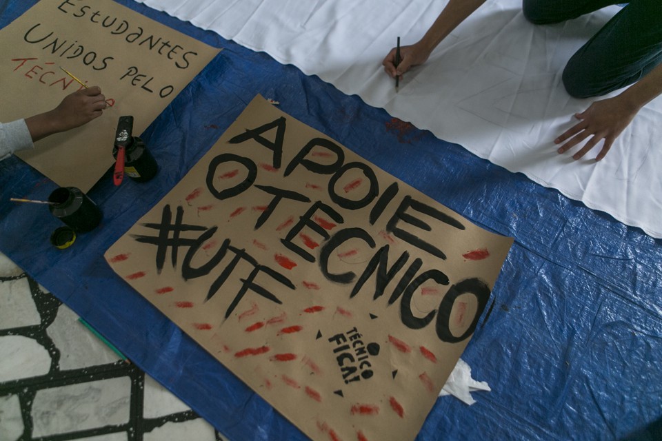 Estudantes dos cursos técnicos de nível médio da UTFPR pedem quem modalidade não seja extinta no antigo Cefet-PR | Marcelo Andrade/Gazeta do Povo